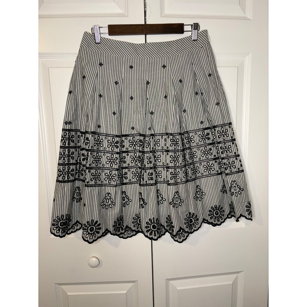 Talbots Striped Eyelet Scalloped Hem A-Line Lined Skirt Gray White Black Size 8